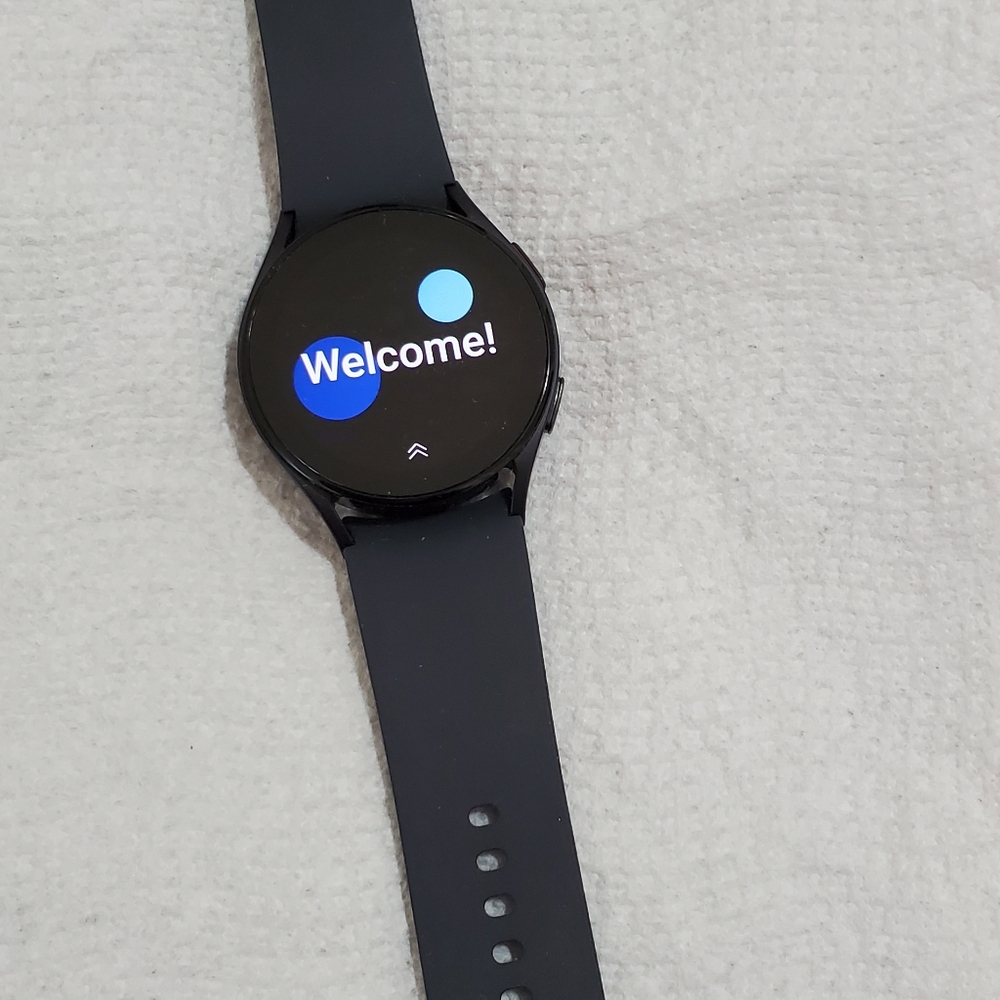 Samsung  Galaxy Watch5 Aluminum Smartwatch 40mm BT - Graphiteope